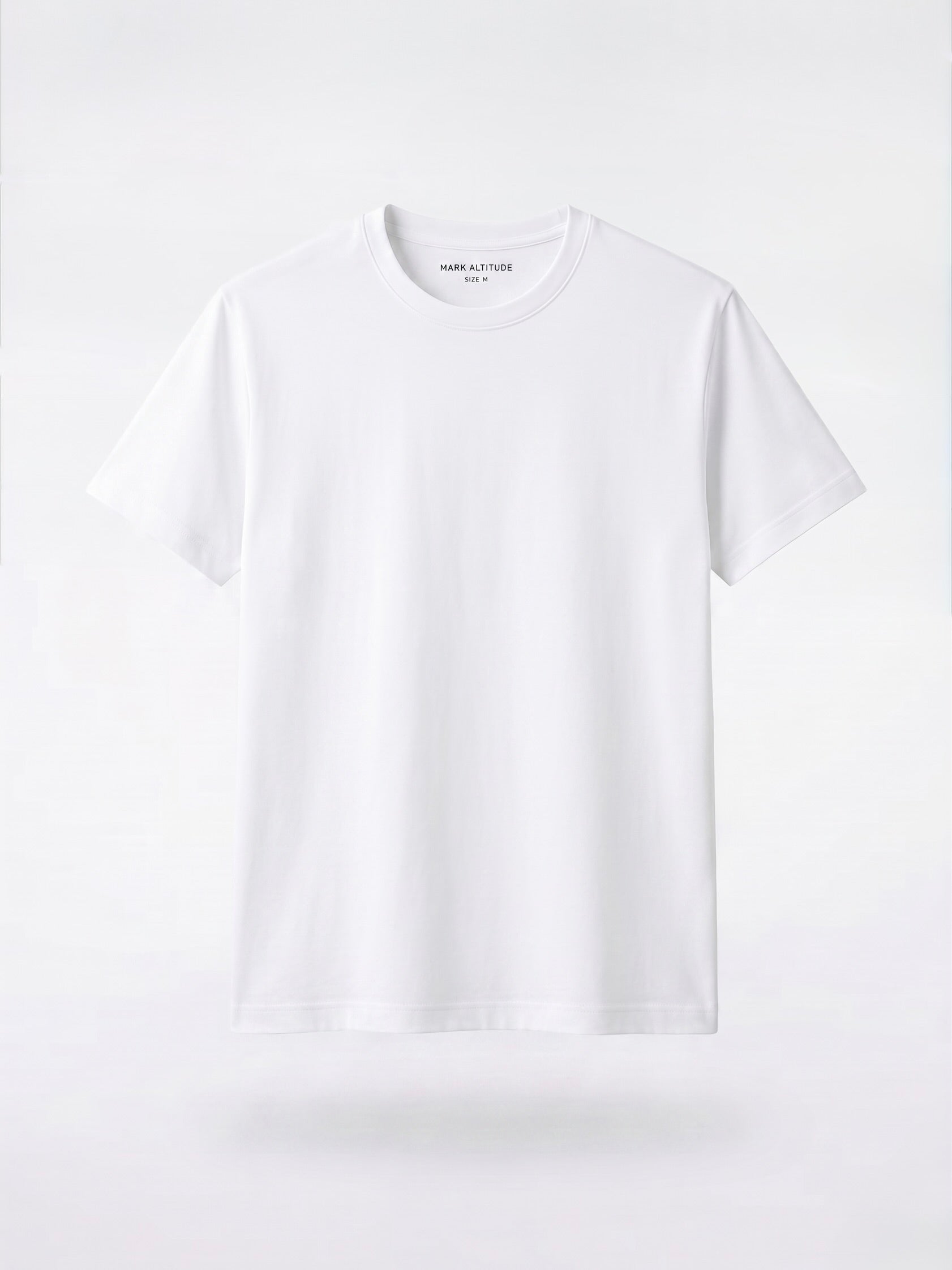 Polo blanco de algodón pima para hombre, vista frontal.